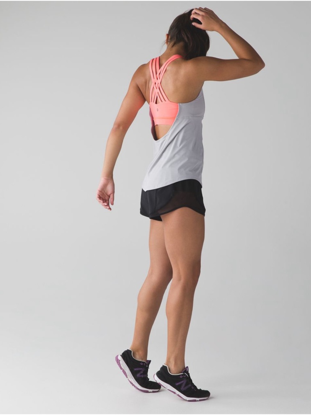 lululemon athletica Beat The Heat Tank in Seal Grey/Grapefruit - Picture 2 of 9